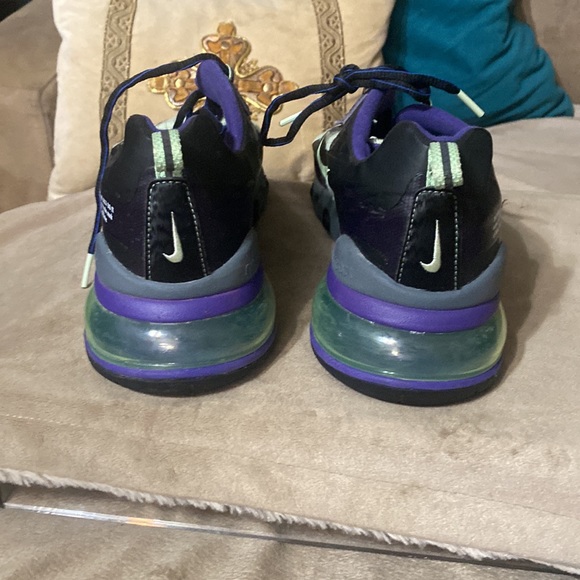 Nike Air Max 270 React - Picture 5 of 5